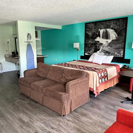 Hotel Super 8 By Wyndham Yreka Exterior foto